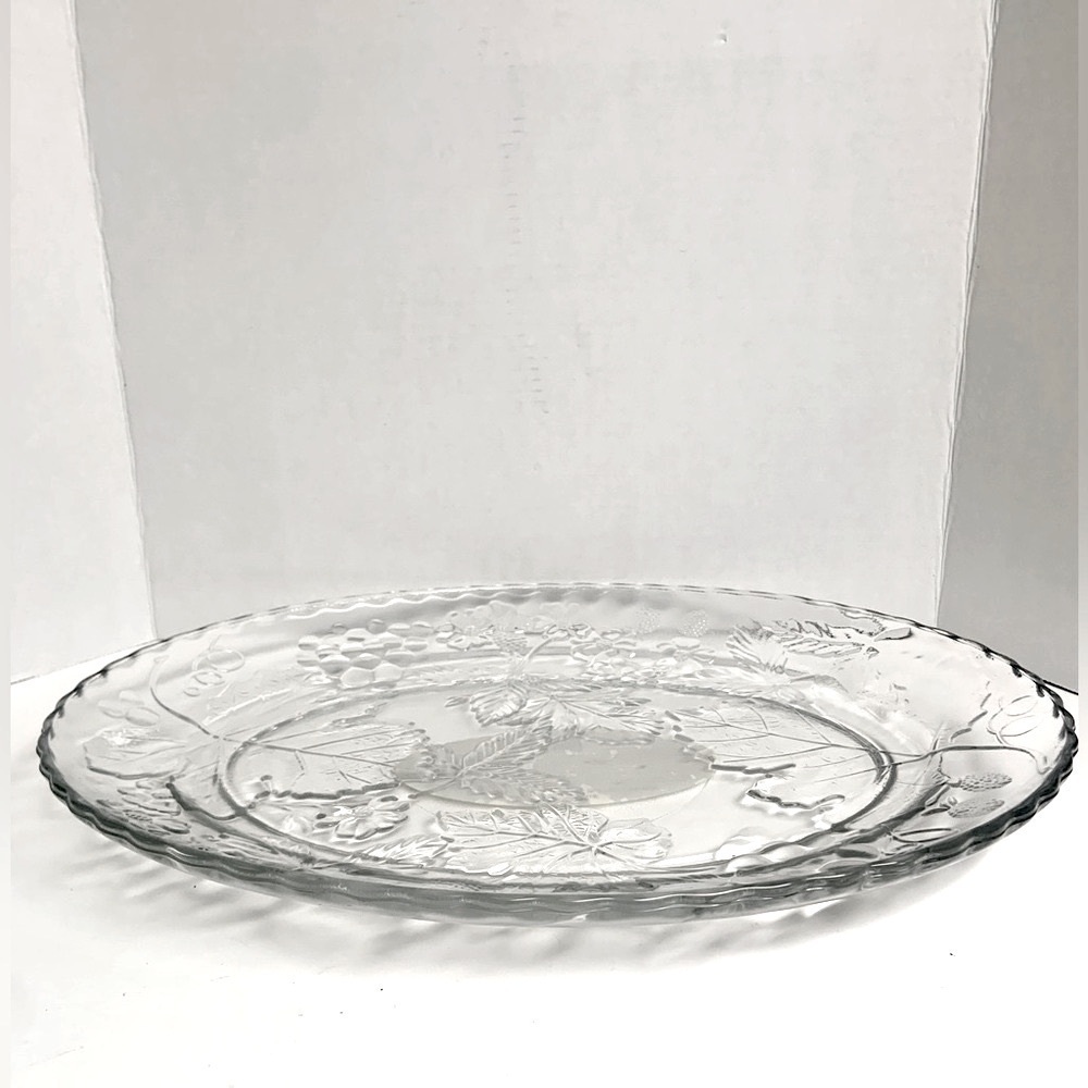 🌺ANCHOR HOCKING LG.CLEAR OVAL GLASS PLATTER TRAY PLATE FLOWERS/GRAPELEAVES NWOT - Picture 4 of 8